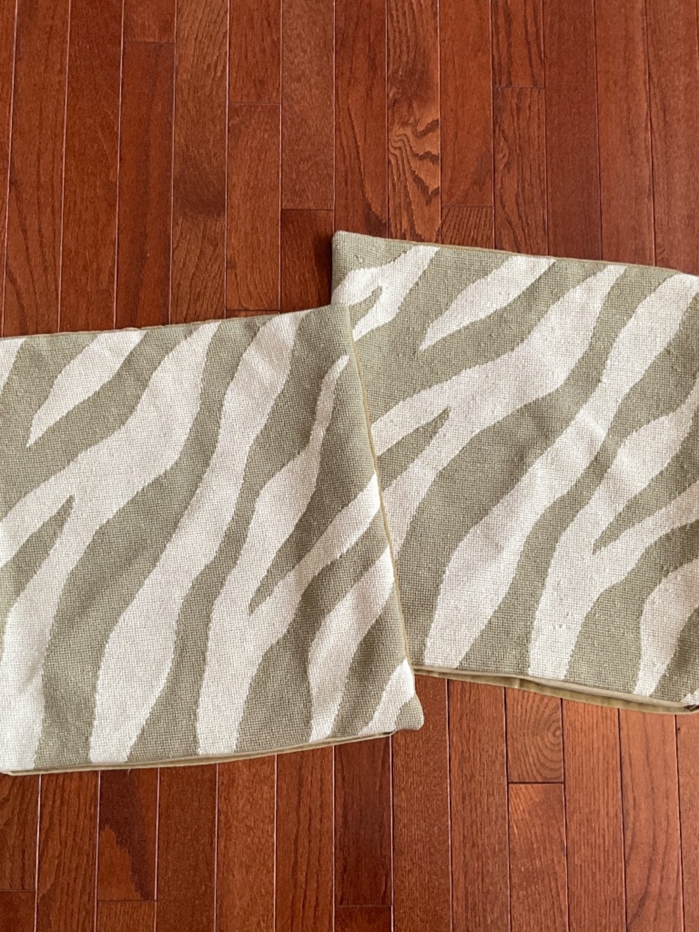 123 Creations, Inc Wool Needlepoint Pillow Covers (Pair)